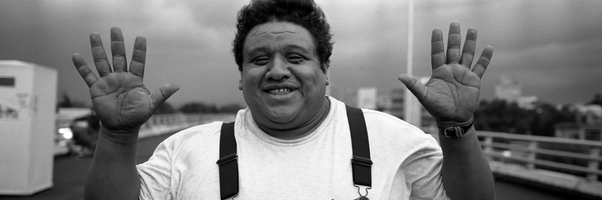En el hoyo, fotograma del documental